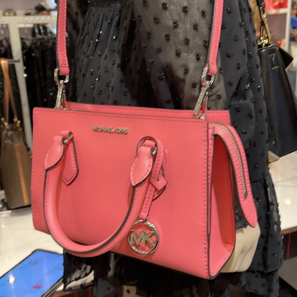 MICHAEL KORS
Sheila Small Faux Saffiano Leather Satchel
Tea Rose 
NWT - Picture 3 of 16
